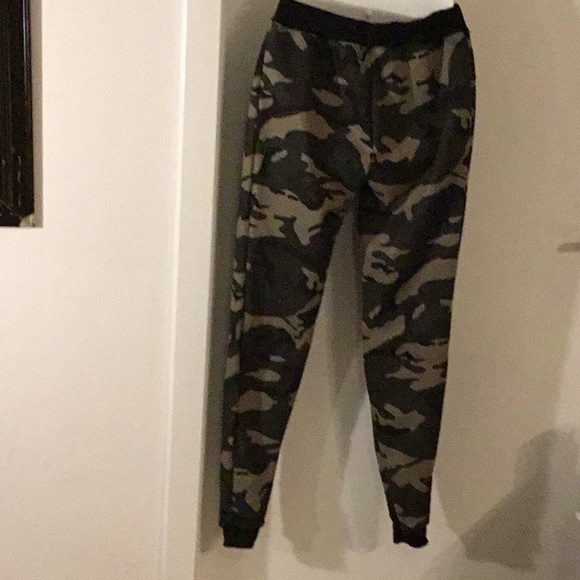 Blue Topic Green Camouflage Sweatpants Size Medium $25 - Picture 15 of 15